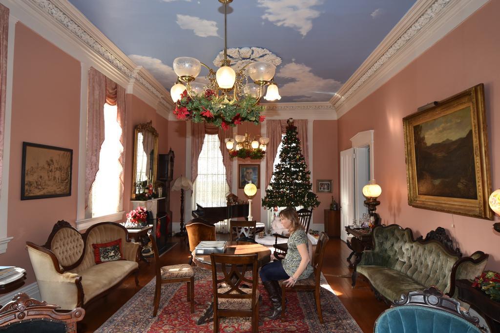 Corners Mansion Inn - A Bed And Breakfast 빅스버그 외부 사진