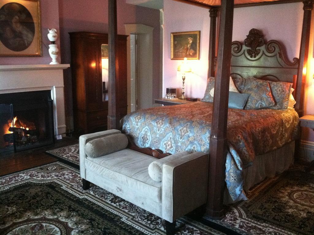 Corners Mansion Inn - A Bed And Breakfast 빅스버그 외부 사진