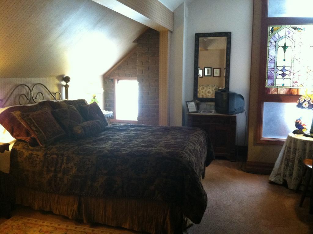 Corners Mansion Inn - A Bed And Breakfast 빅스버그 외부 사진