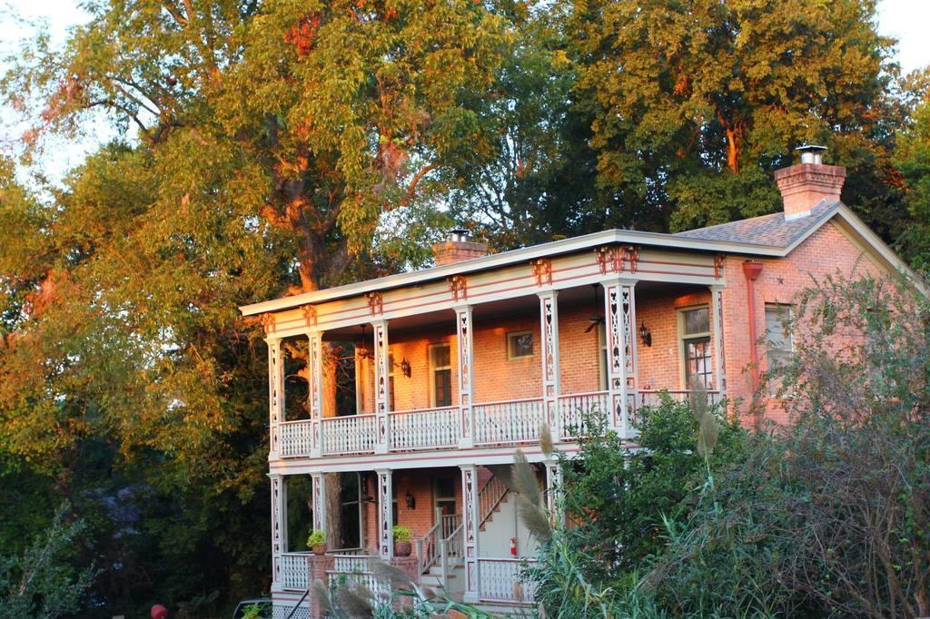 Corners Mansion Inn - A Bed And Breakfast 빅스버그 외부 사진