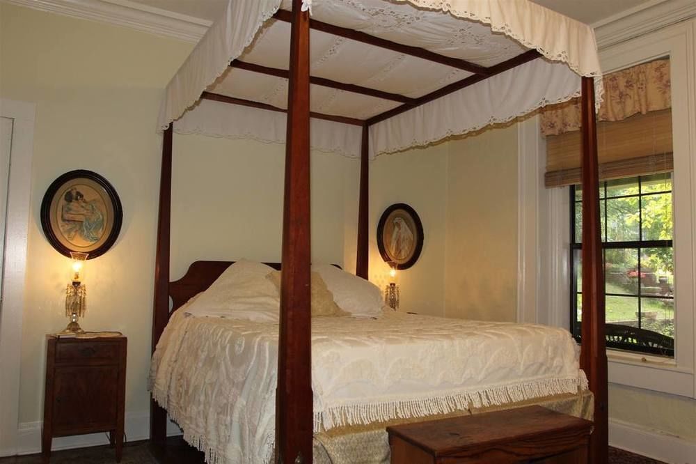 Corners Mansion Inn - A Bed And Breakfast 빅스버그 외부 사진