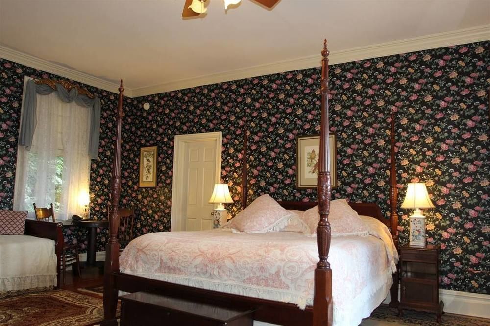 Corners Mansion Inn - A Bed And Breakfast 빅스버그 외부 사진